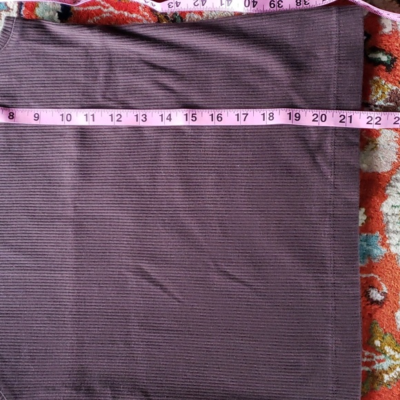 LOFT by ANN TAYLOR Sleeveless Mock-Turtle Knit Top - Medium - EUC - Picture 8 of 10